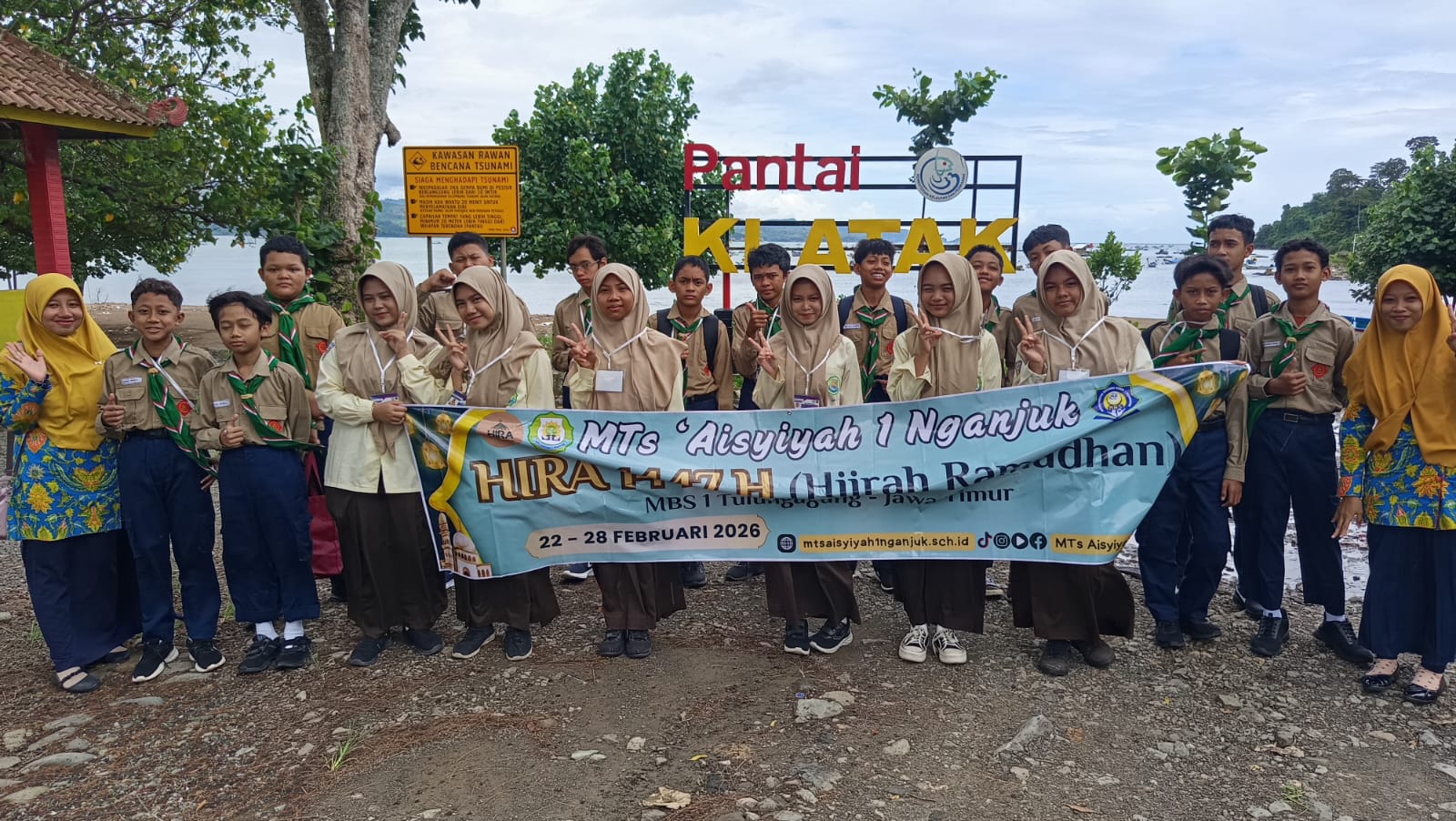 Read more about the article Hira Hari Keenam: Bahagia Bersama di Pantai Klatak